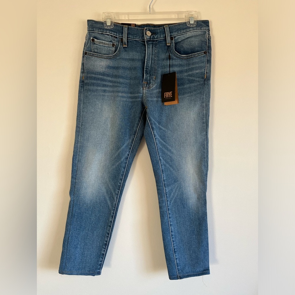 ✨NWT✨Frye. Sienna Cropped Skinny Mid-Rise Denim Jeans. Size 29.